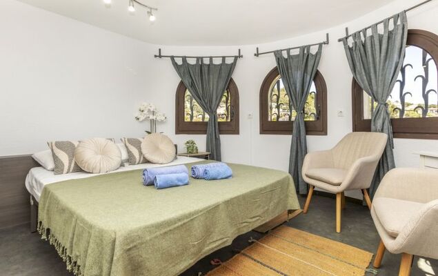 Castellet - Photo 15