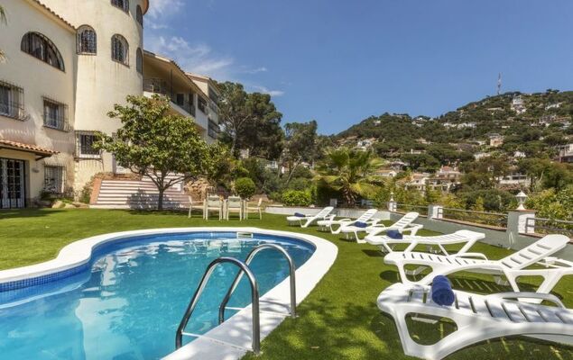 Castellet - Photo 18